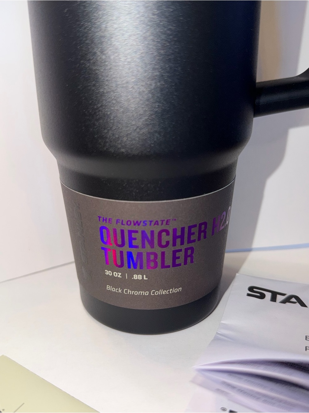 LIMITED Stanley Quencher H2.0 FlowState Tumbler 30oz, Black Chroma - Picture 2 of 6